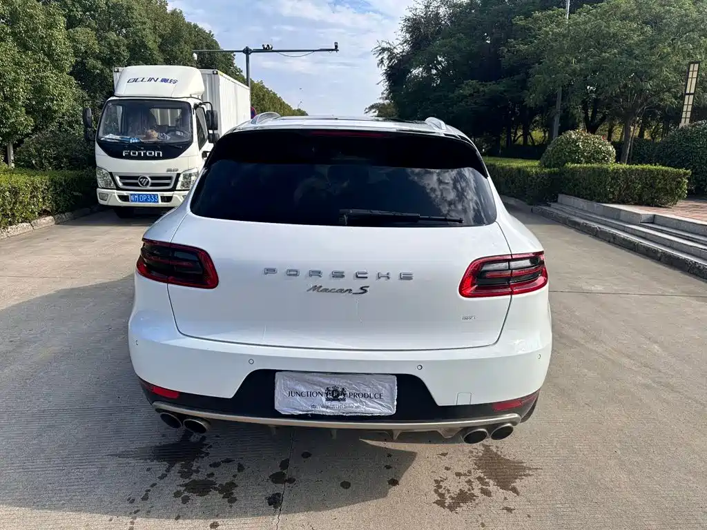 Porsche Macan — миниатюра 4