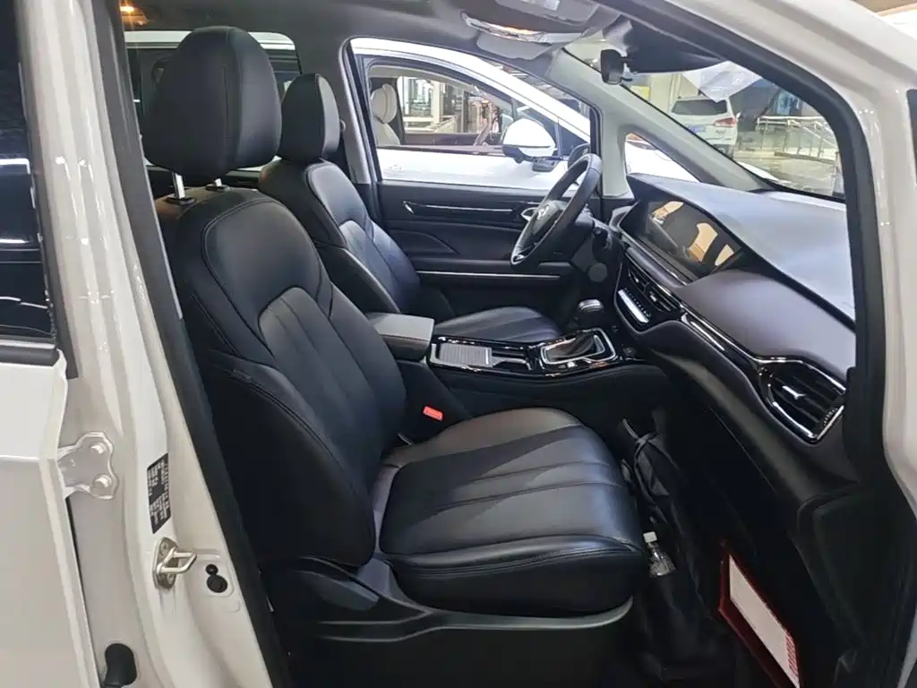 GAC Motor Trumpchi M6 — миниатюра 25