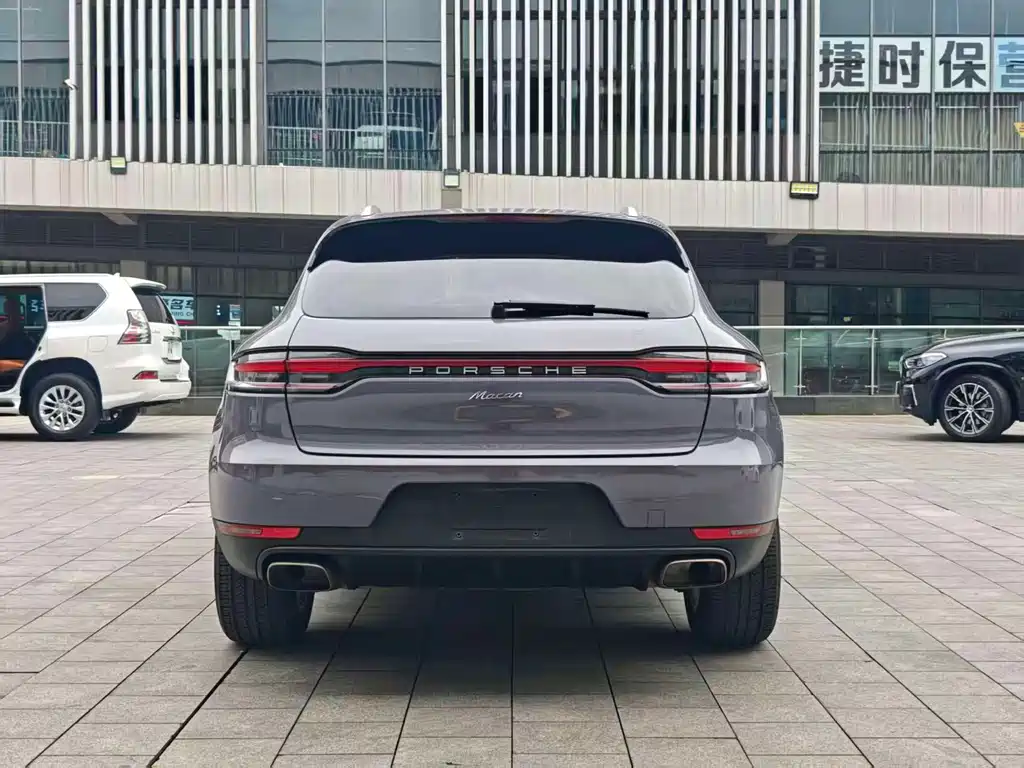 Porsche Macan — миниатюра 4