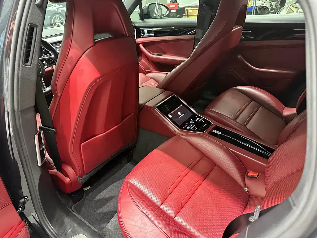 Porsche Panamera — миниатюра 5