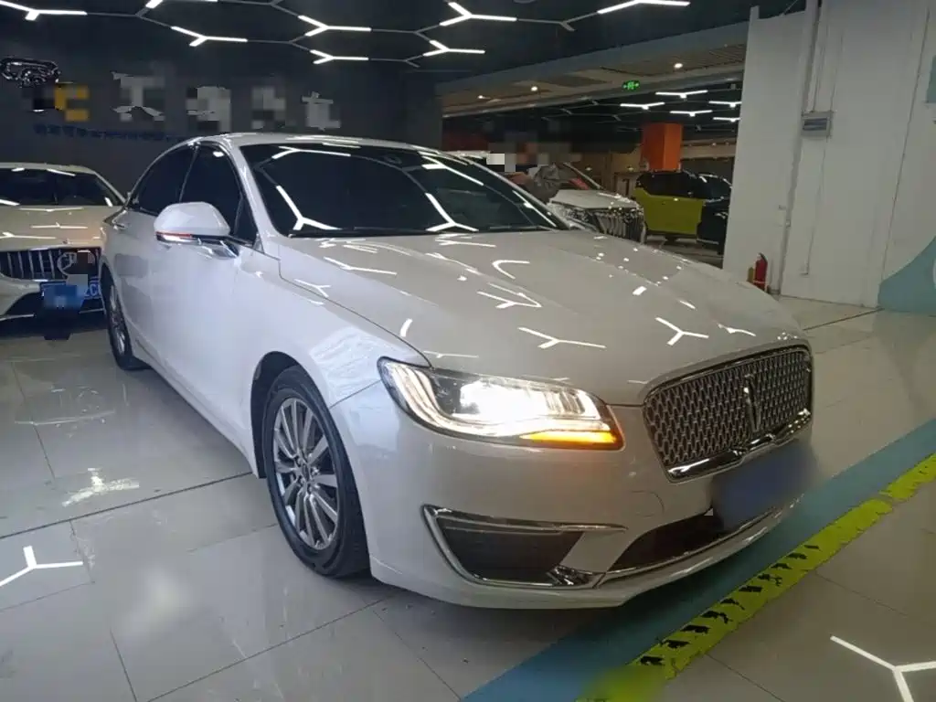 Lincoln MKZ — миниатюра 4