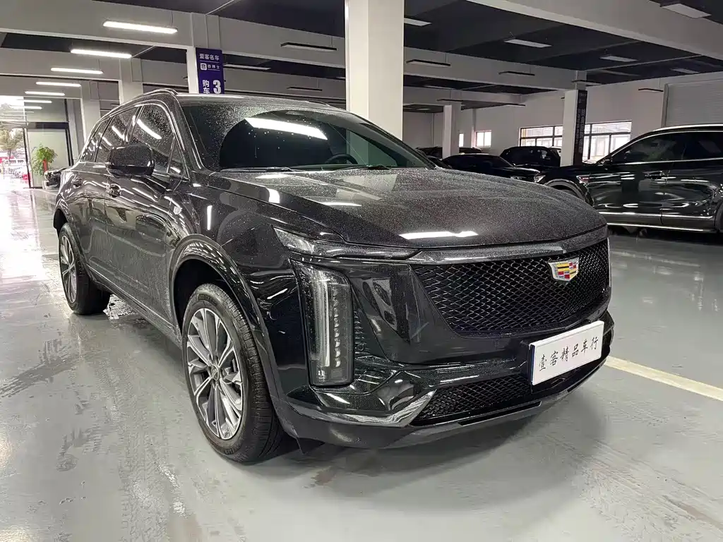 CADILLAC XT5
