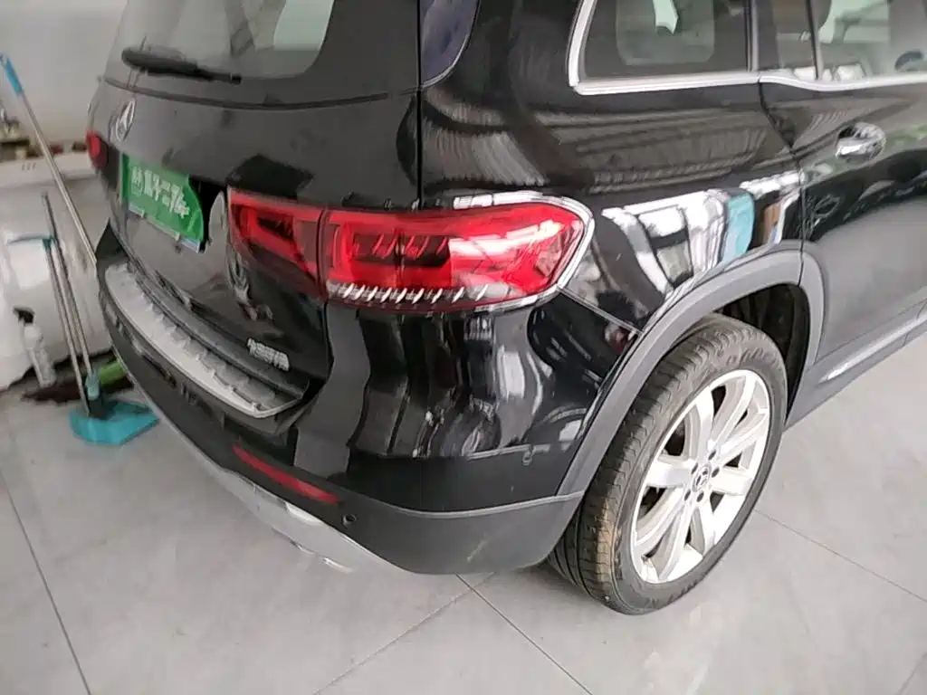 Mercedes-Benz GLB — миниатюра 8