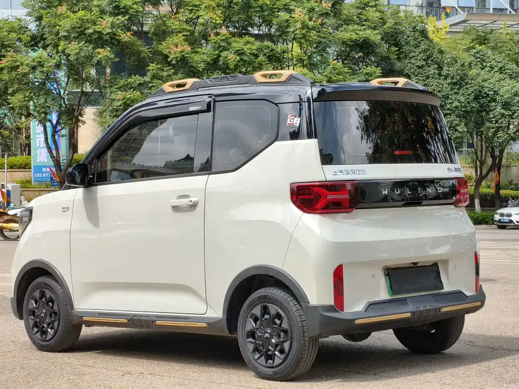 Wuling MINIEV — миниатюра 5