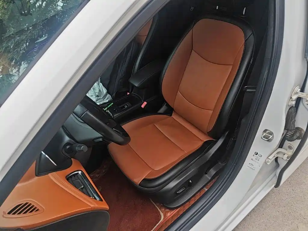 Chevrolet Cruze — миниатюра 15