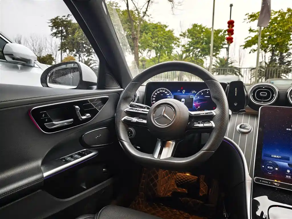 MERCEDES-BENZ C CLASS