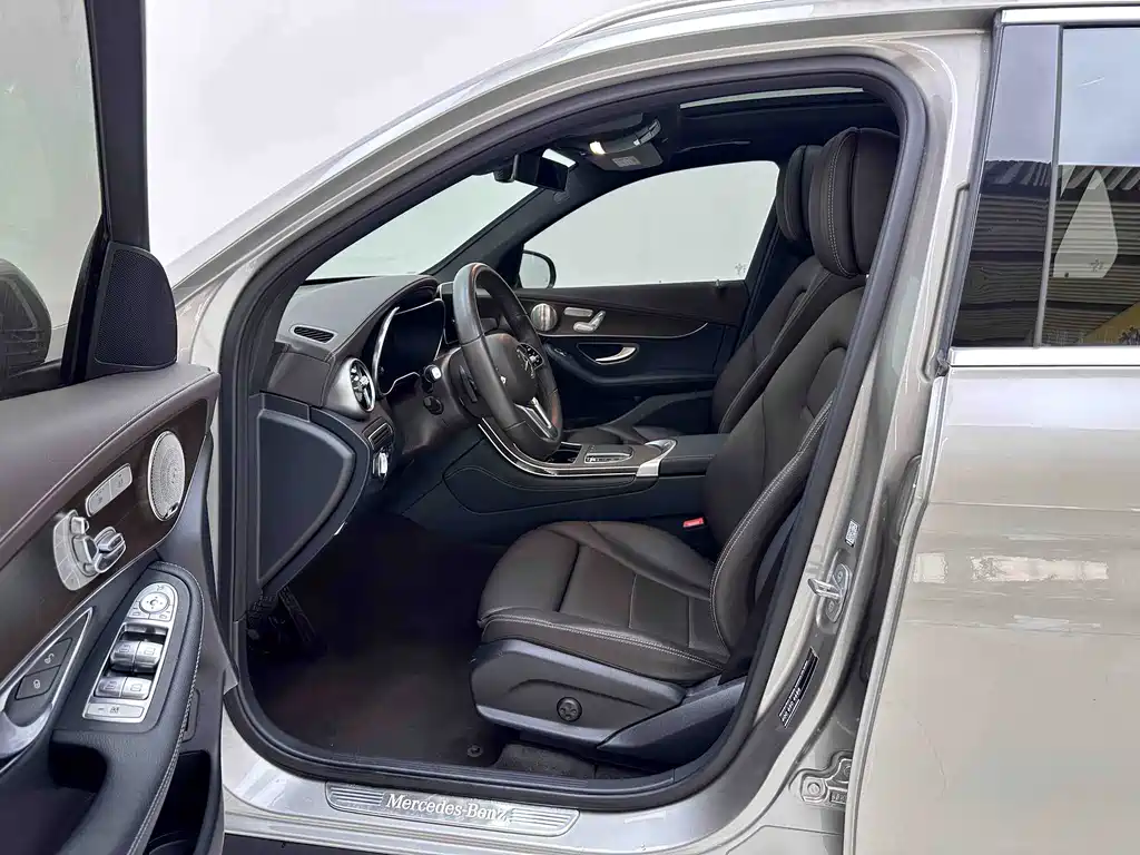 Mercedes-Benz GLC — миниатюра 10