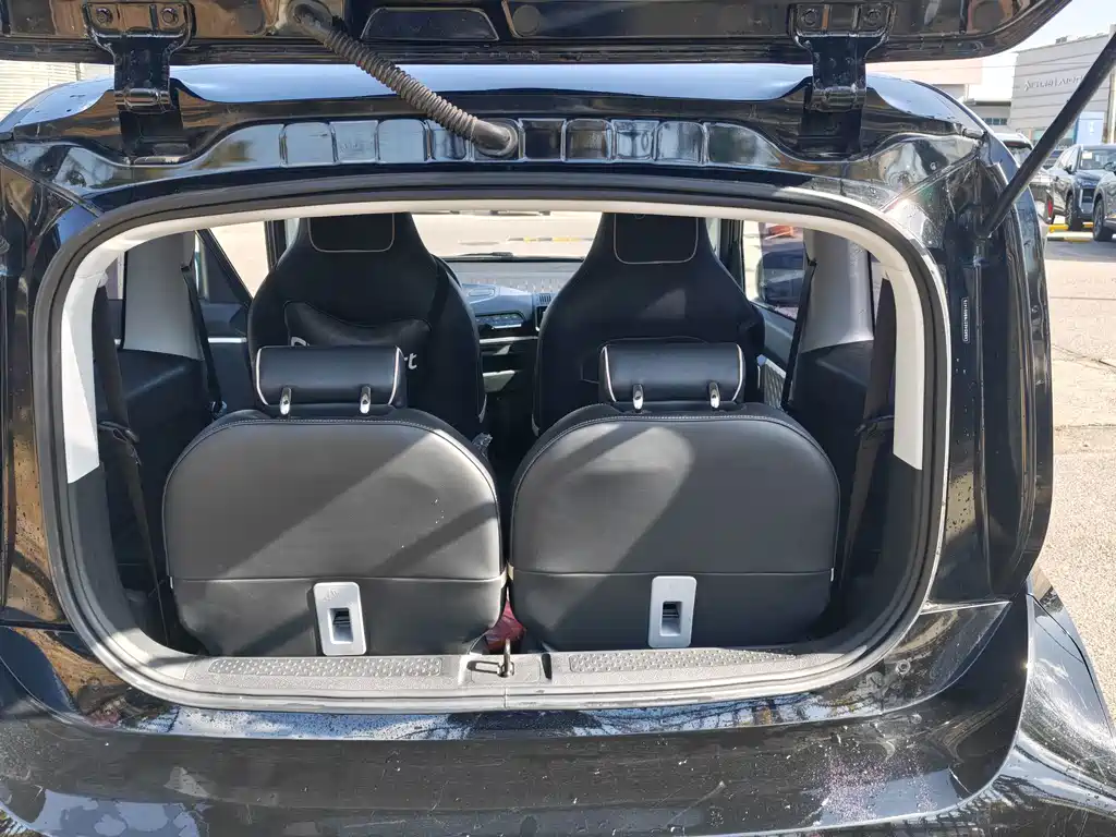 Baojun KiWi EV — миниатюра 9