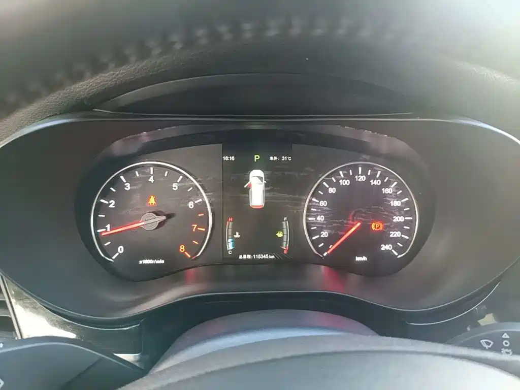 BYD MAX — миниатюра 12