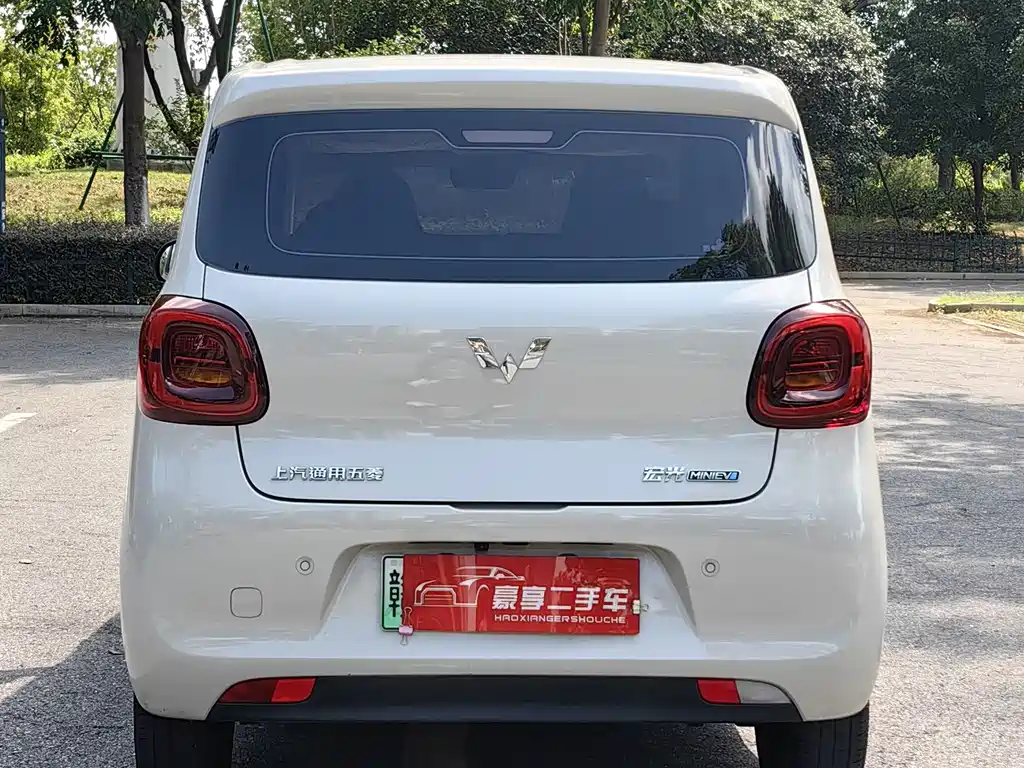 Wuling MINIEV — миниатюра 11