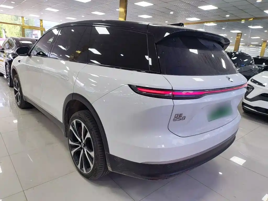 NIO ES8 2023 75kWh