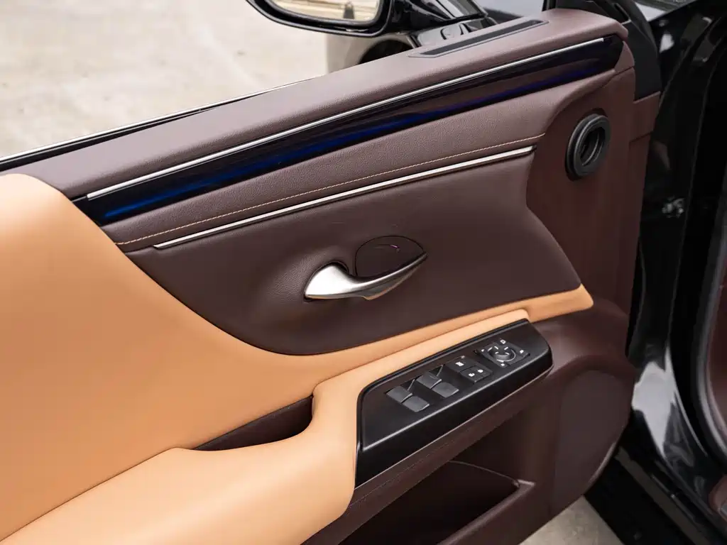 Lexus ES — миниатюра 19