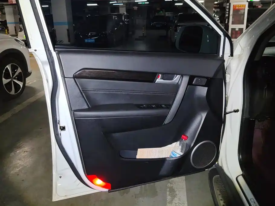 Chevrolet Captiva — миниатюра 7