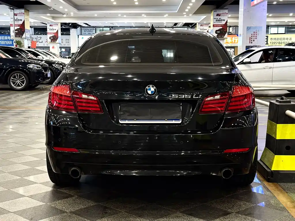 BMW 5 Series — миниатюра 3