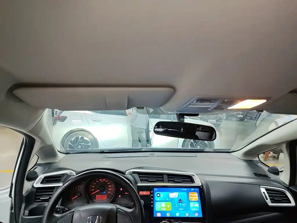 Honda Fit — миниатюра 18