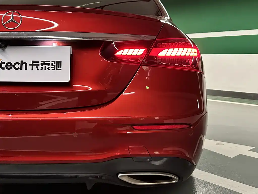 MERCEDES-BENZ E CLASS