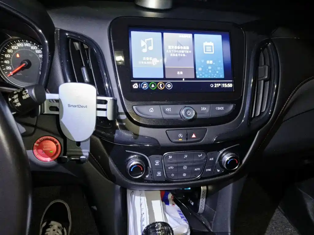 Chevrolet Equinox — миниатюра 9