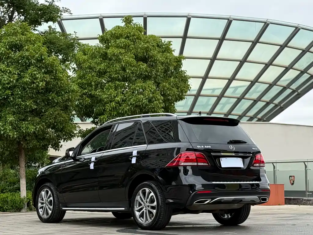 Mercedes-Benz GLE 2017 GLE 320 4MATIC Luxury