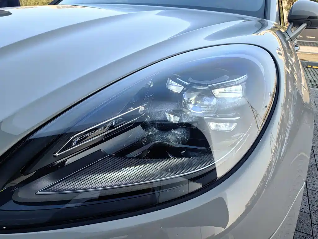 Porsche Macan — миниатюра 16