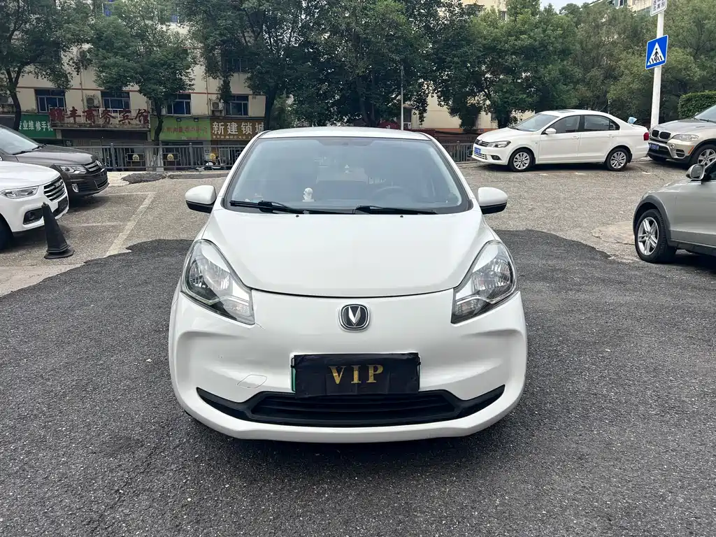 Changan Benben E-Star — миниатюра 2