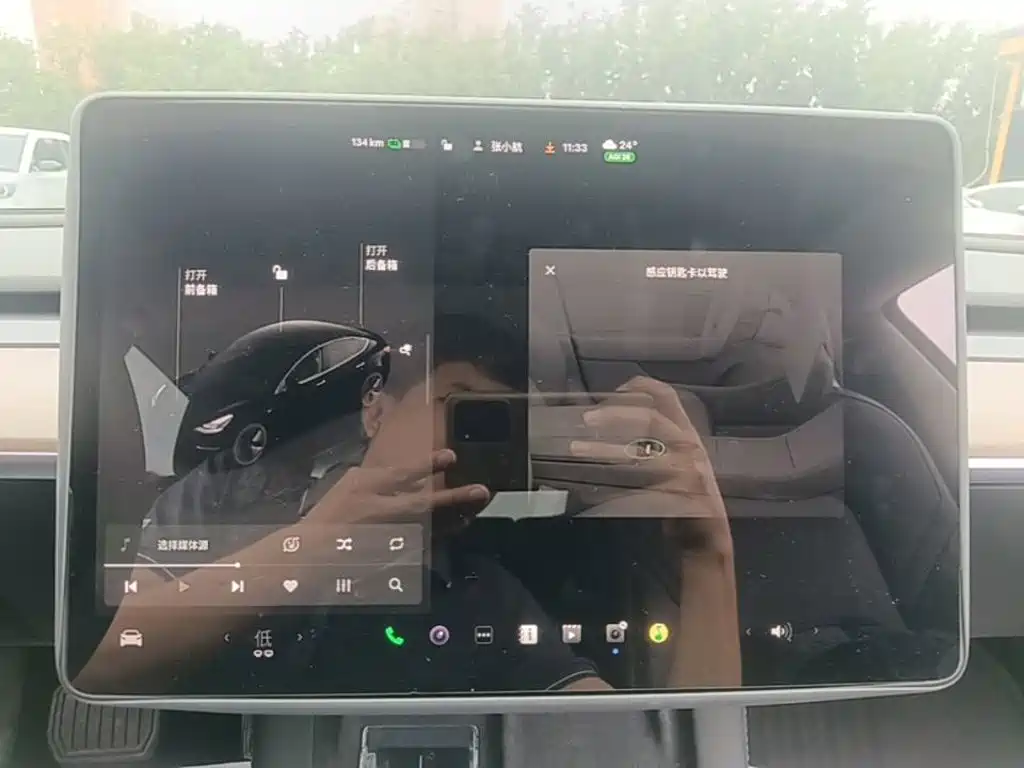Tesla Model 3 — миниатюра 13