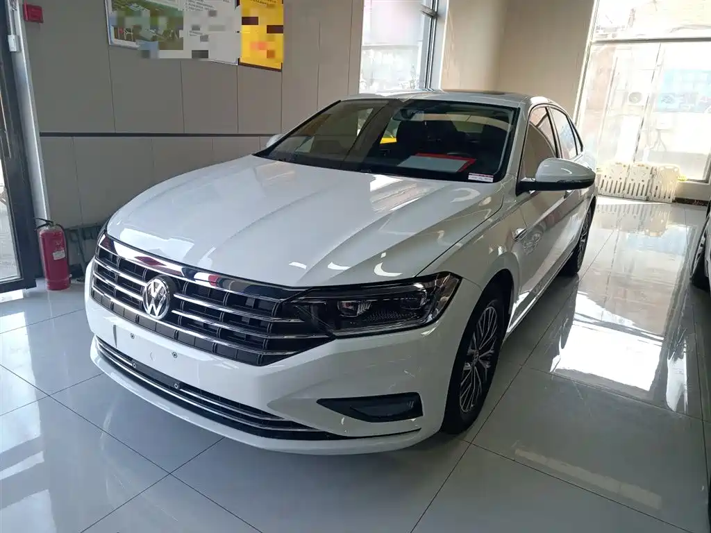 Volkswagen Sagitar 2020