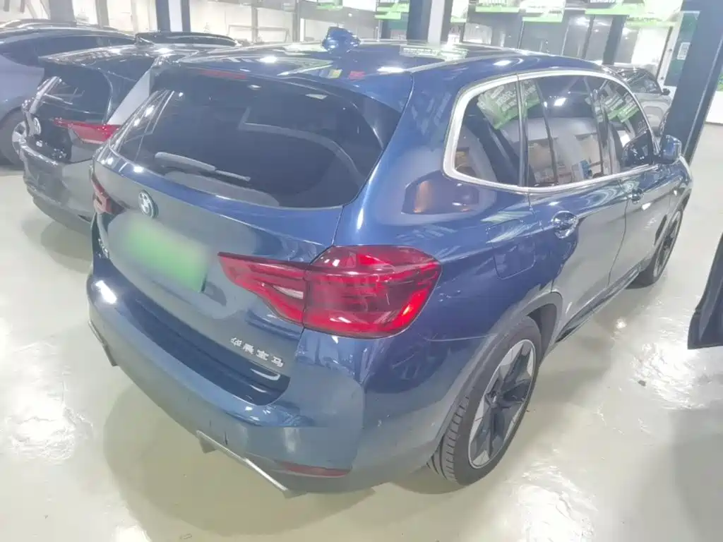 BMW iX3 — миниатюра 7