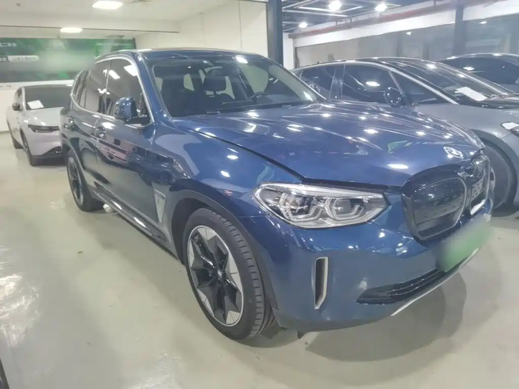 BMW iX3 — миниатюра 4