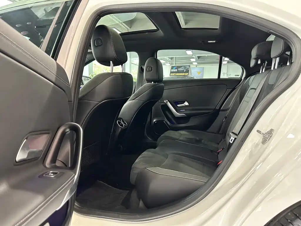 MERCEDES-BENZ A CLASS