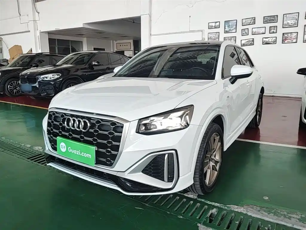 Audi Q2L 2024