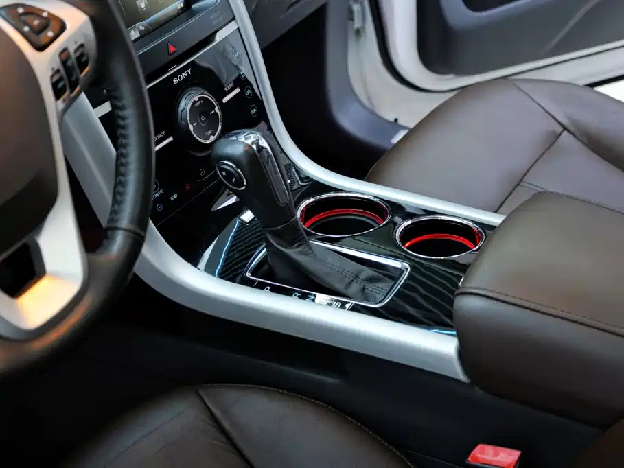 Ford Edge (Import) — миниатюра 23