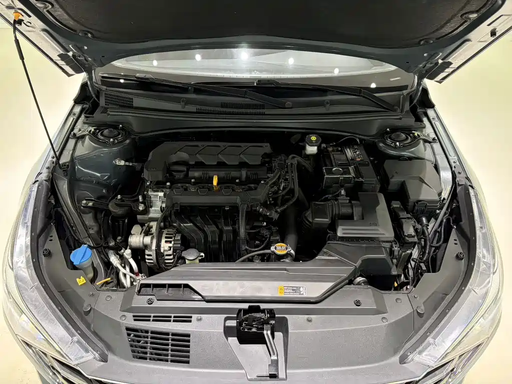 Hyundai Elantra — миниатюра 19