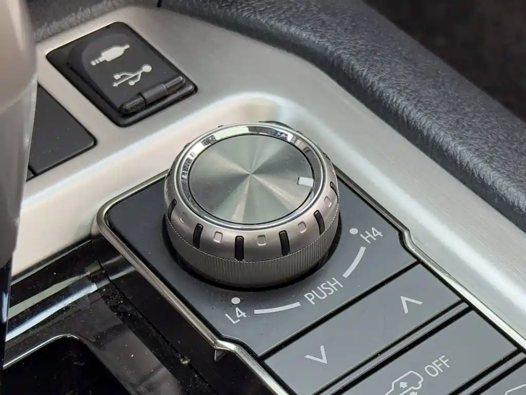 Toyota Land Cruiser — миниатюра 18