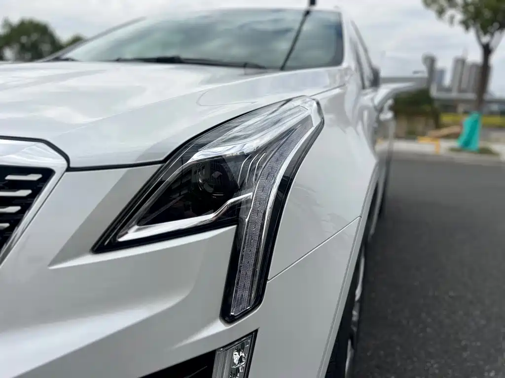 Cadillac XT5 — миниатюра 9