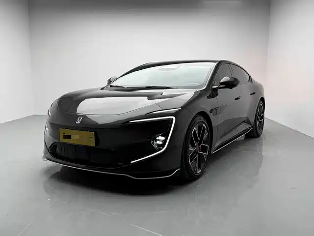 2024 Avatr 12