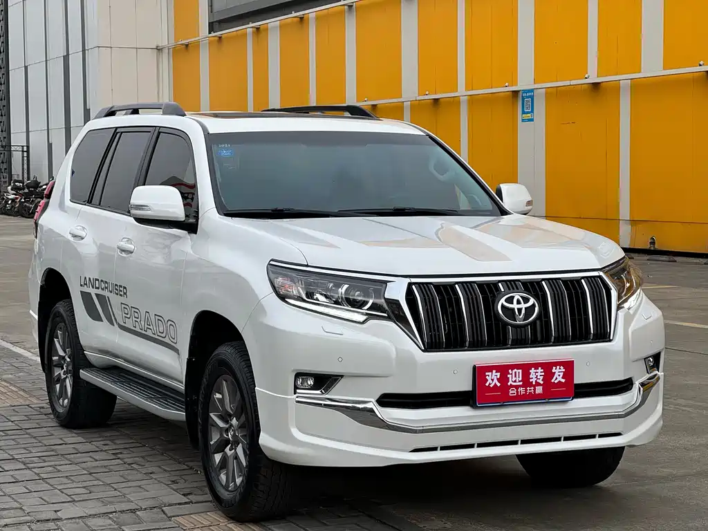 TOYOTA PRADO