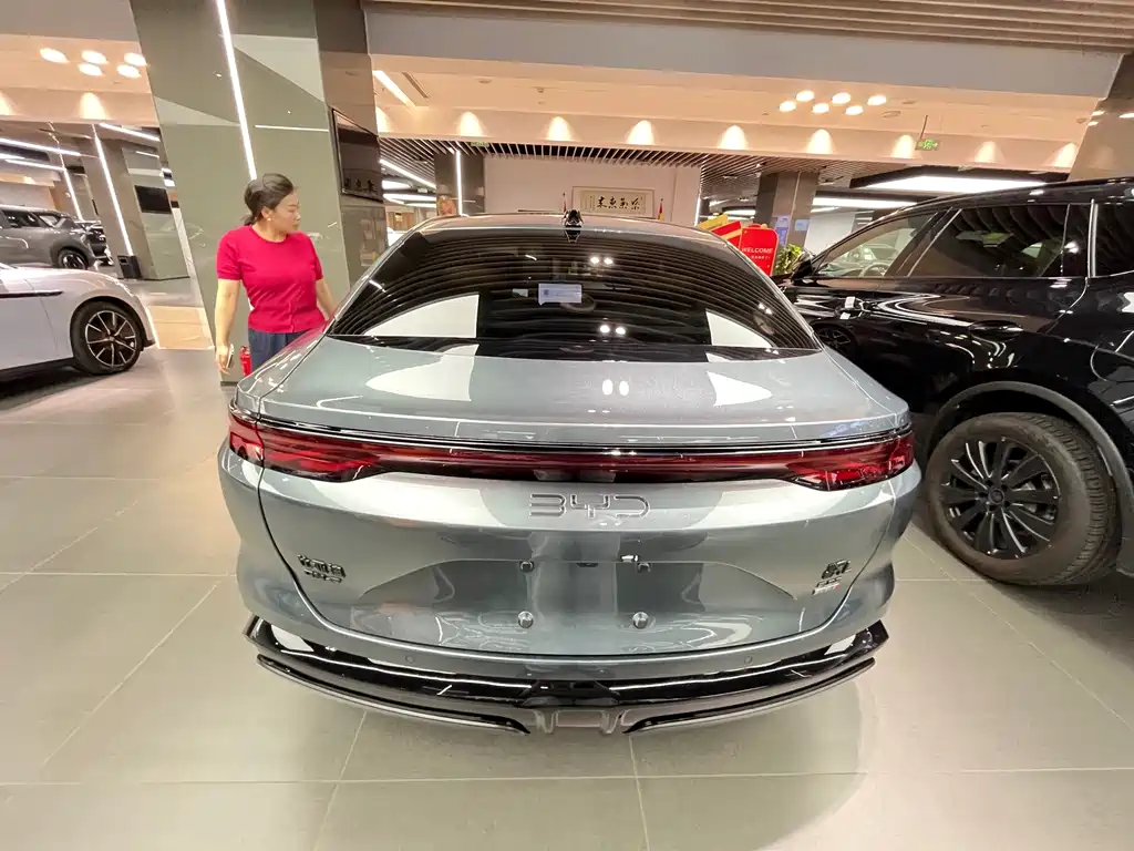 BYD Хань Ли — миниатюра 9