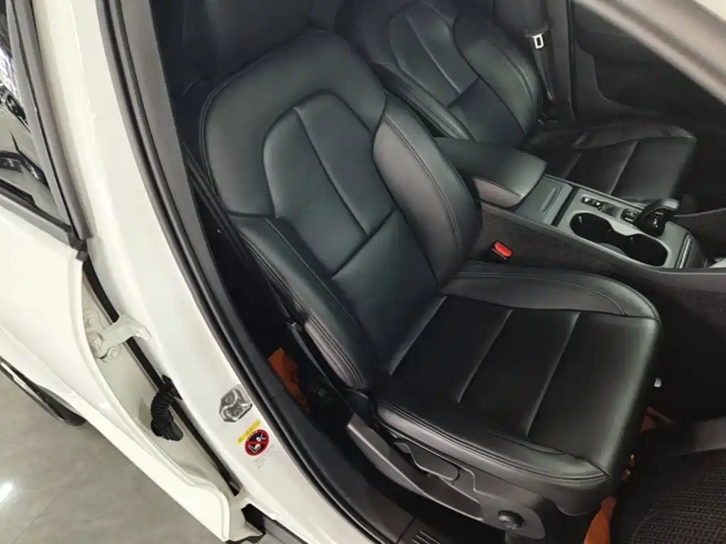 Volvo XC40 — миниатюра 25