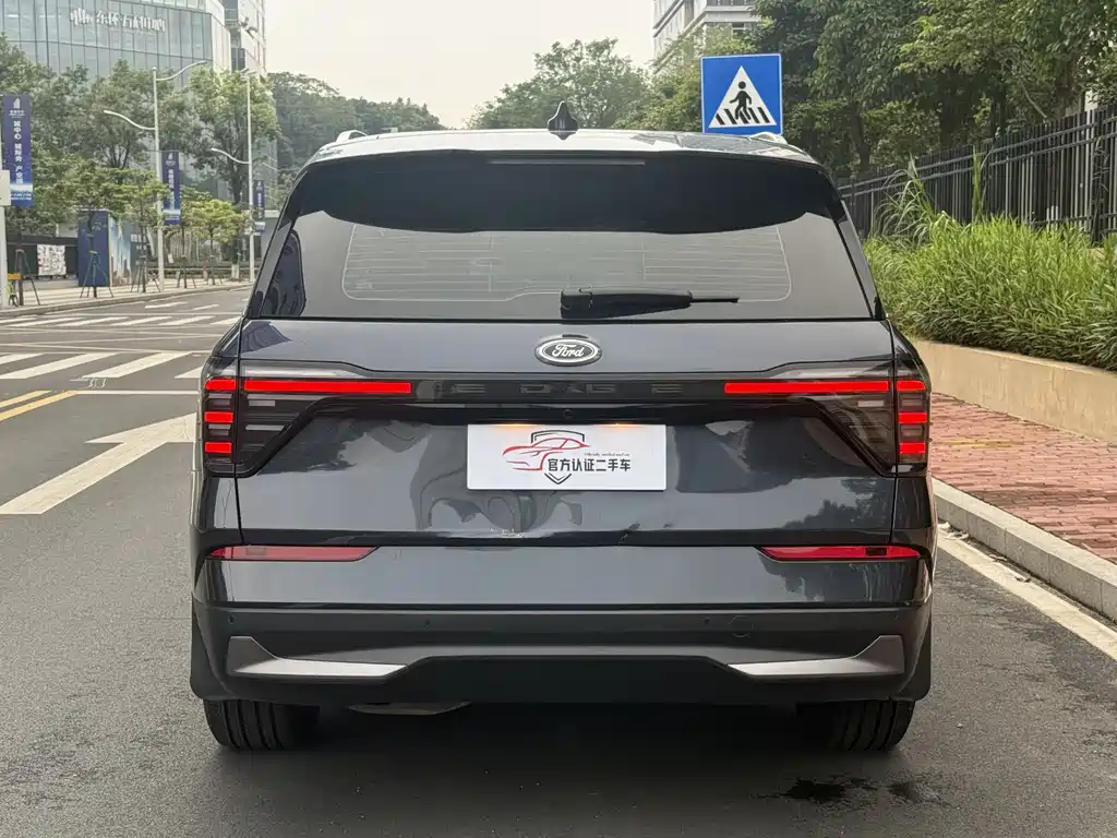 Ford Edge 2023 L 2.0T EcoBoost E мест Luxury