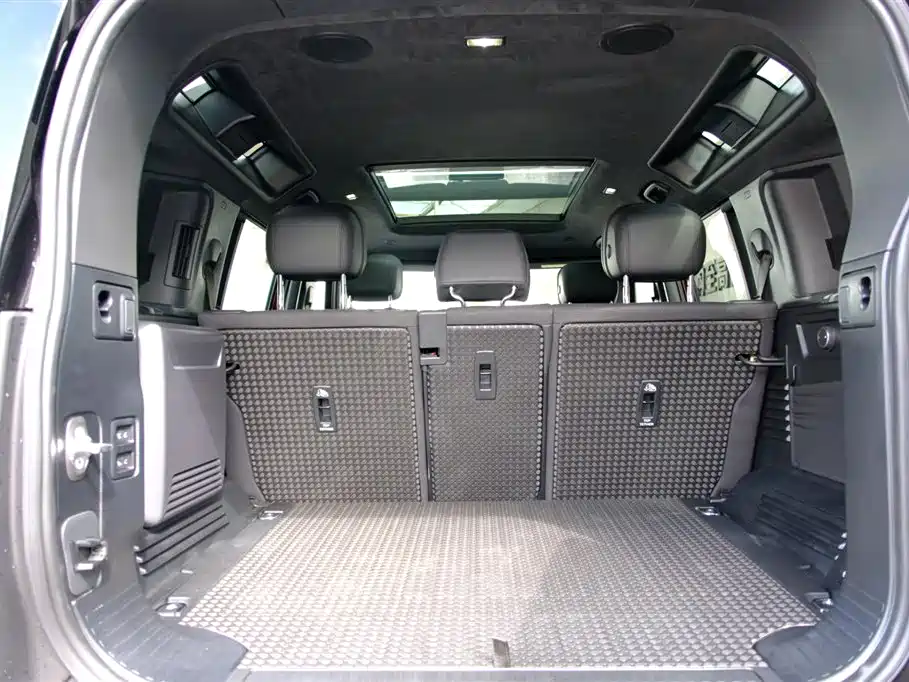 Land Rover Defender — миниатюра 23