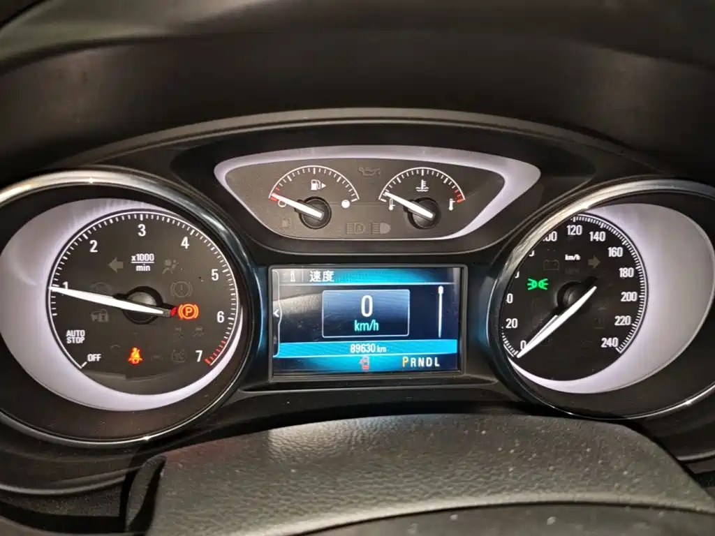 Buick Envision Plus — миниатюра 12