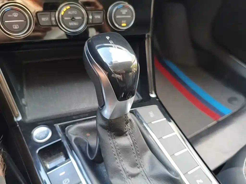 Volkswagen Passat — миниатюра 12