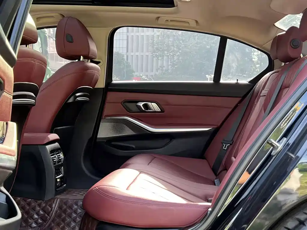 BMW 3 Series — миниатюра 7