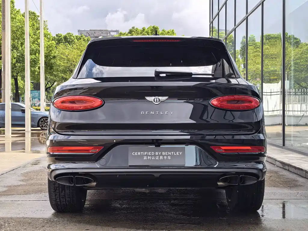 Bentley Bentayga — миниатюра 5