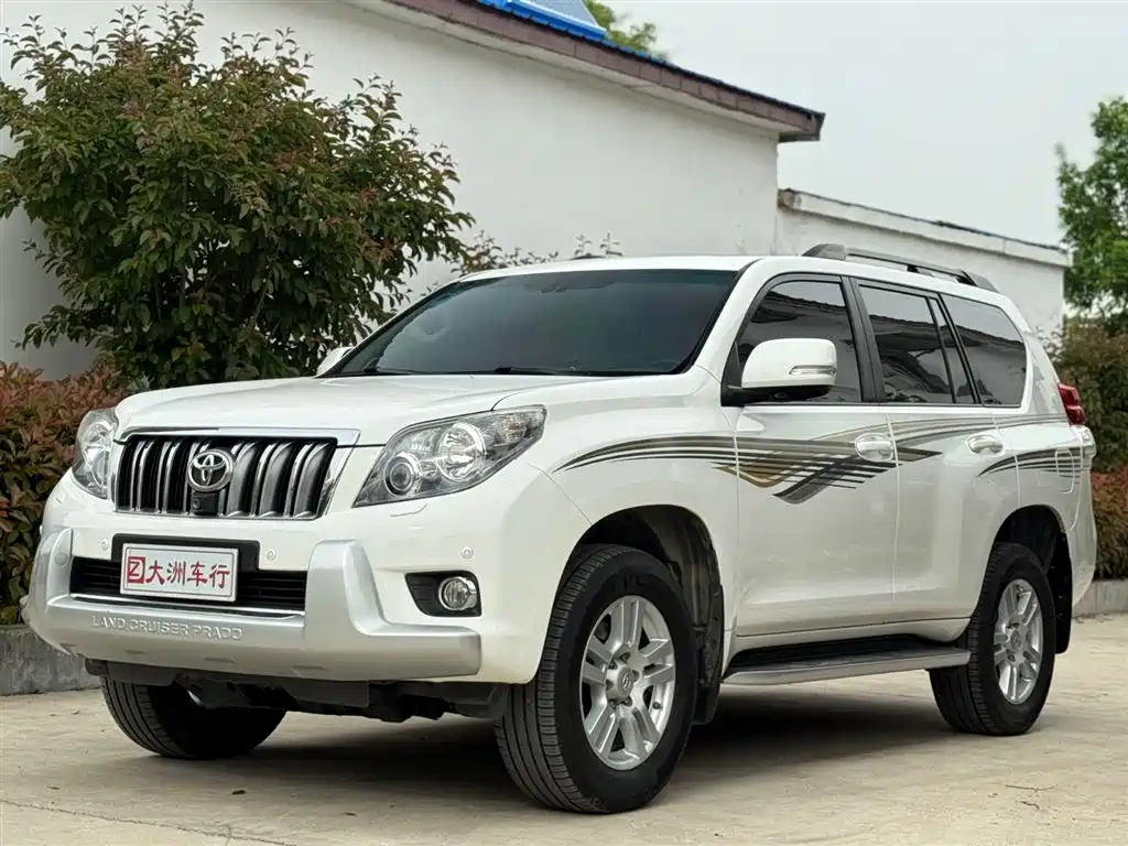 Toyota Land Cruiser Prado 2010 4.0L AT VX NAVI