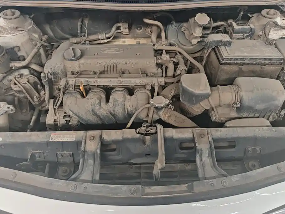 Hyundai Verna — миниатюра 10