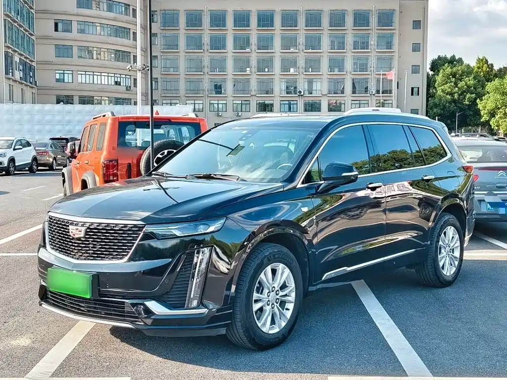 Cadillac XT6