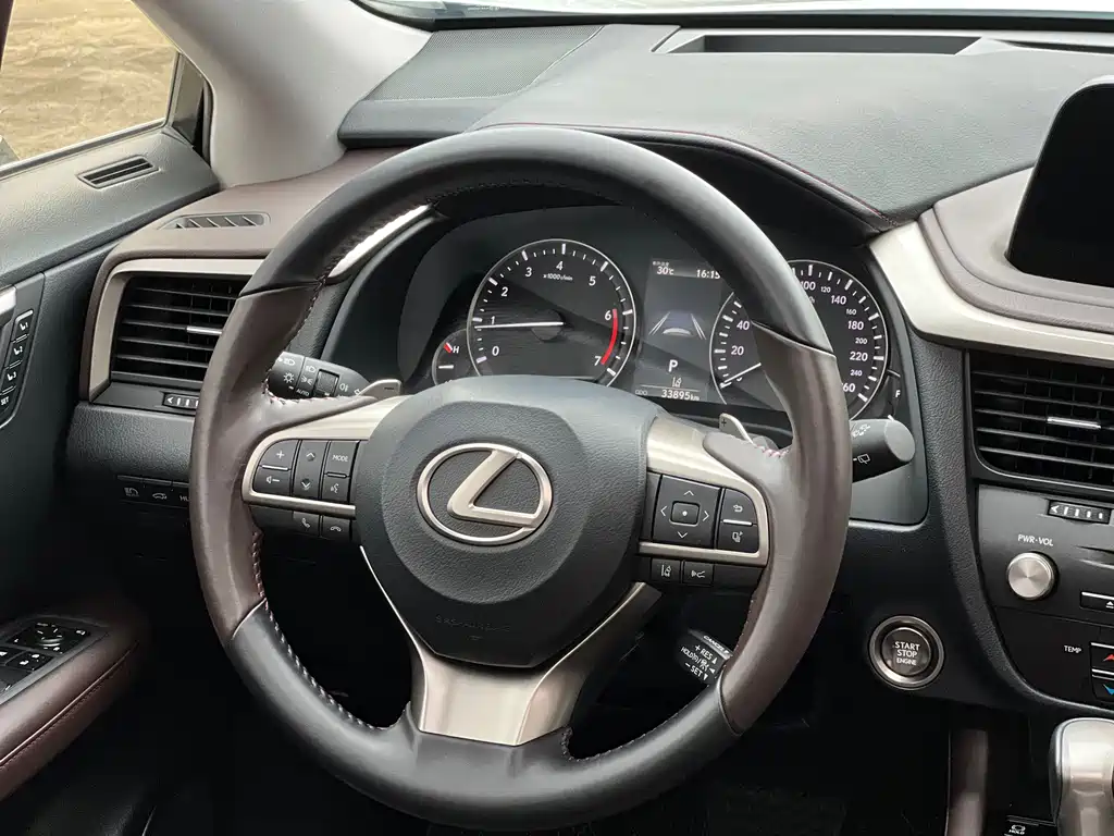 Lexus RX — миниатюра 10
