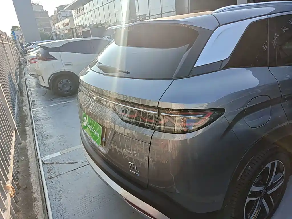 BYD L DM-i — миниатюра 6