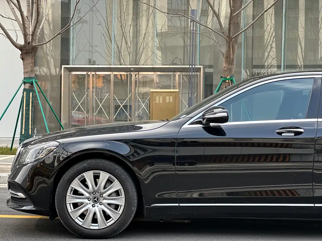 MERCEDES-BENZ S CLASS